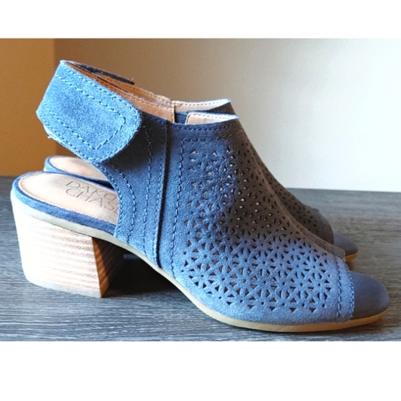 Dakota Chase blue suede shooties Size 6.5 - Picture 4 of 9